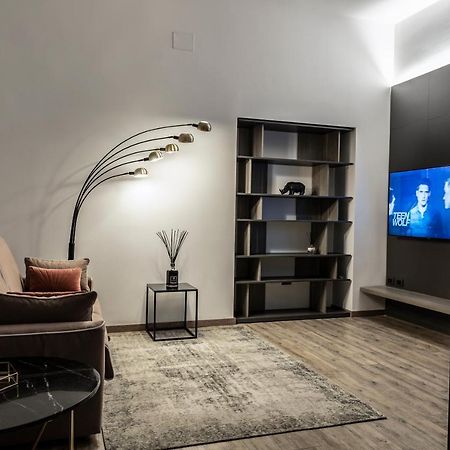 Corso 84 Luxury Suites เปสการา ภายนอก รูปภาพ