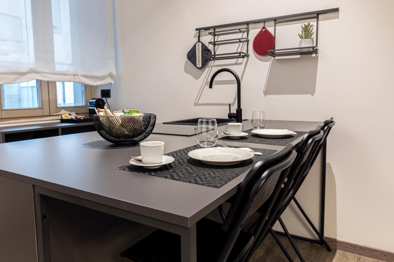 Corso 84 Luxury Suites เปสการา ภายนอก รูปภาพ