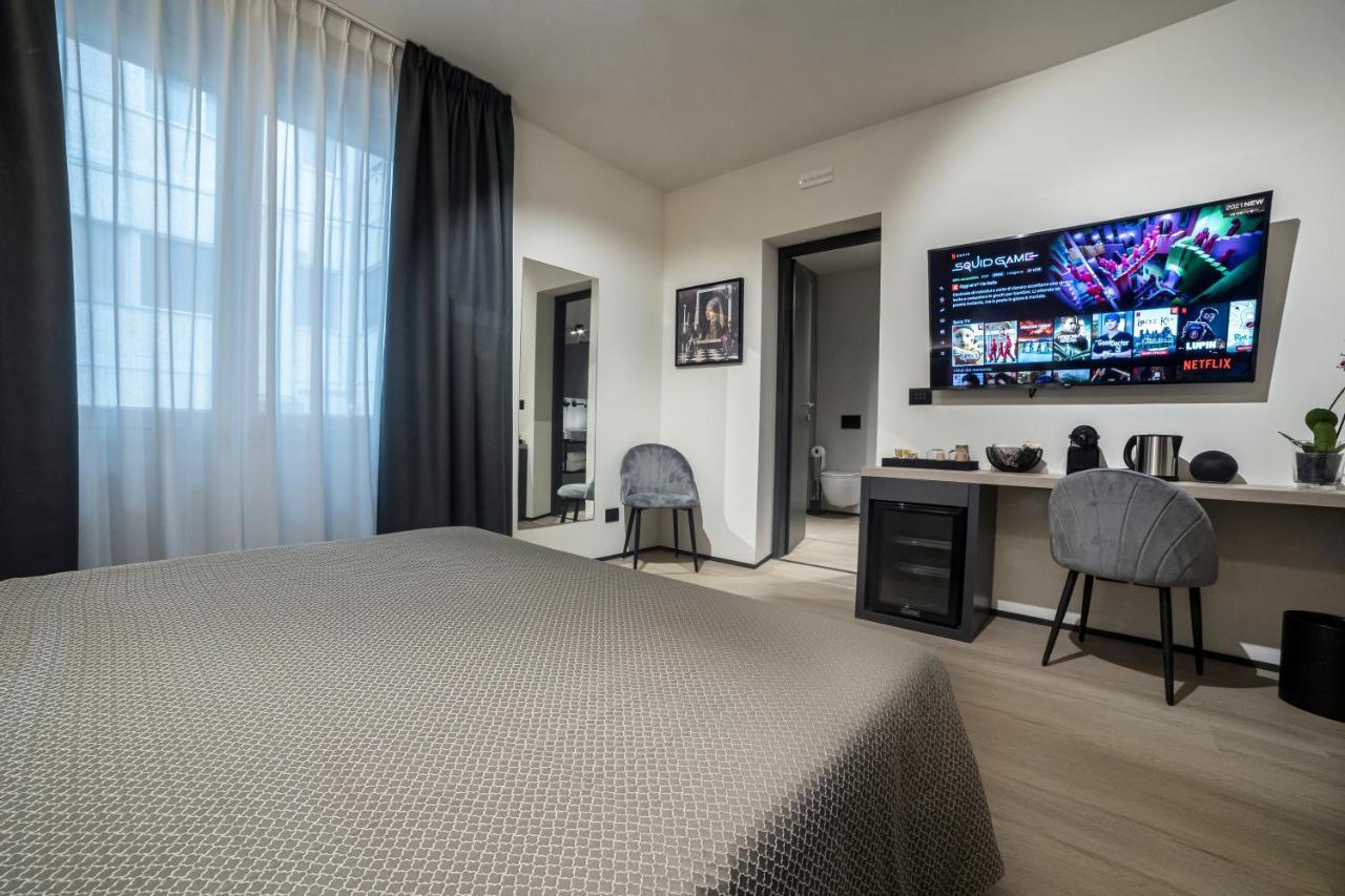Corso 84 Luxury Suites เปสการา ภายนอก รูปภาพ