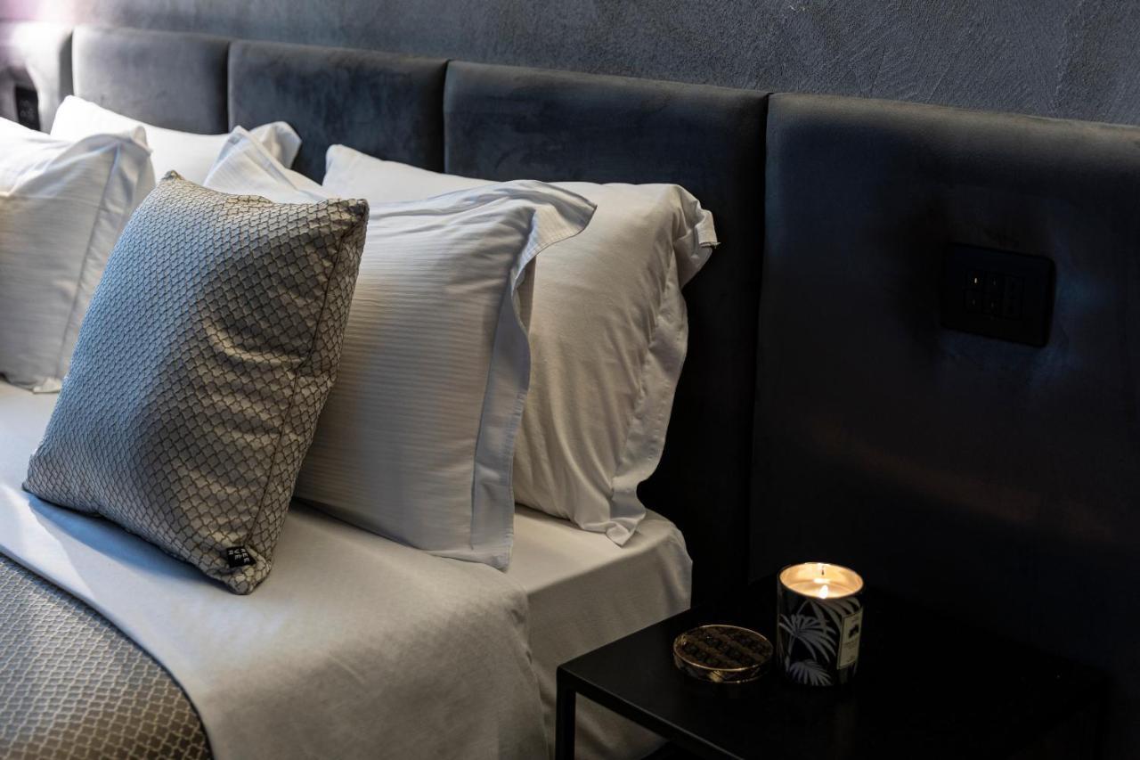 Corso 84 Luxury Suites เปสการา ภายนอก รูปภาพ