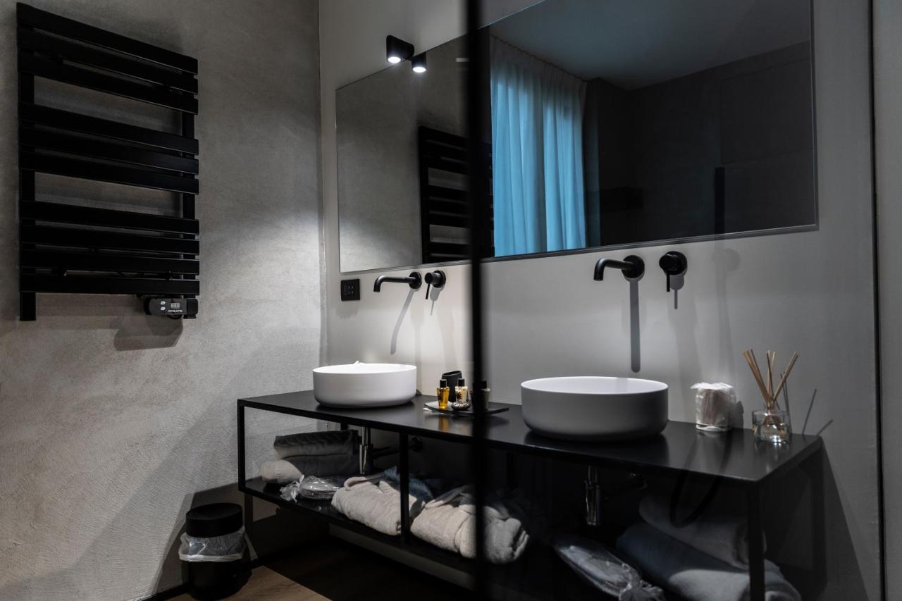 Corso 84 Luxury Suites เปสการา ภายนอก รูปภาพ