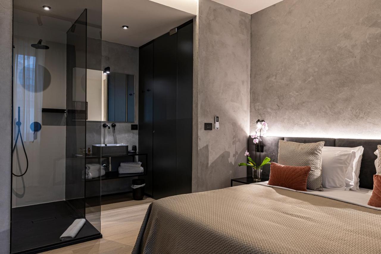Corso 84 Luxury Suites เปสการา ภายนอก รูปภาพ