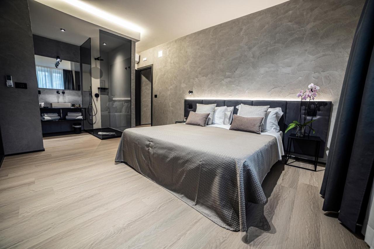 Corso 84 Luxury Suites เปสการา ภายนอก รูปภาพ