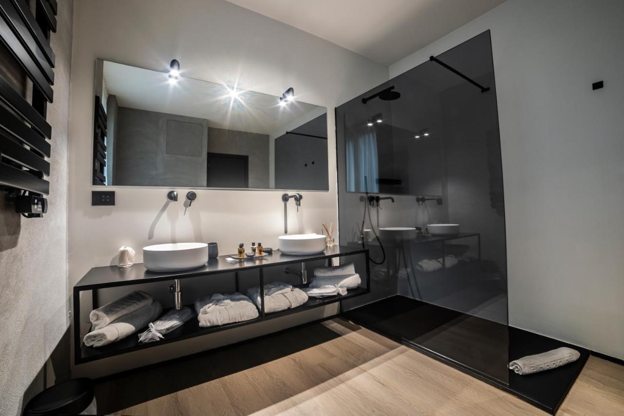Corso 84 Luxury Suites เปสการา ภายนอก รูปภาพ