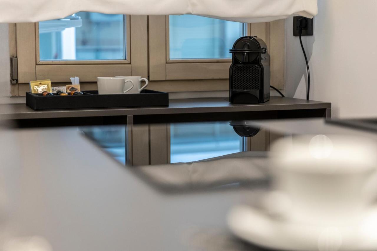Corso 84 Luxury Suites เปสการา ภายนอก รูปภาพ