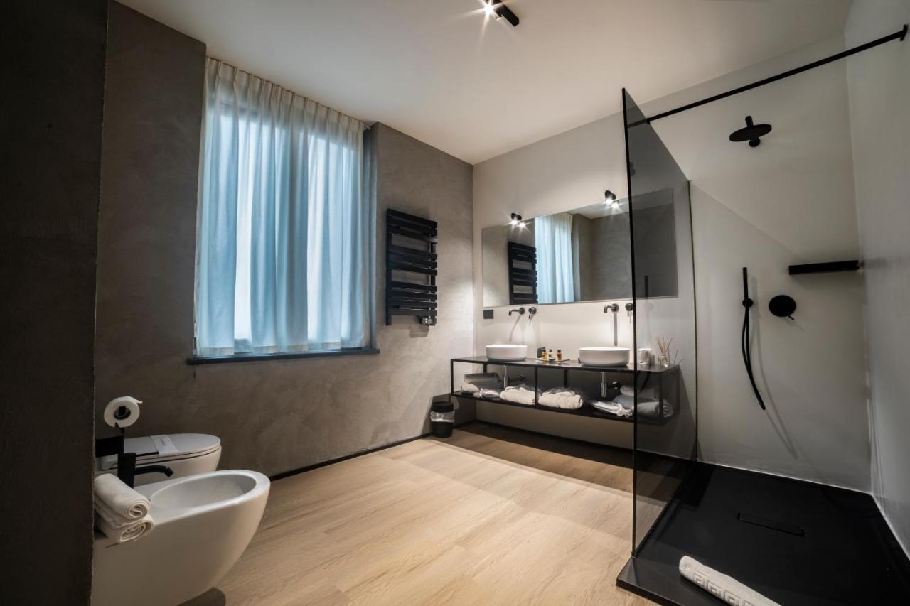 Corso 84 Luxury Suites เปสการา ภายนอก รูปภาพ